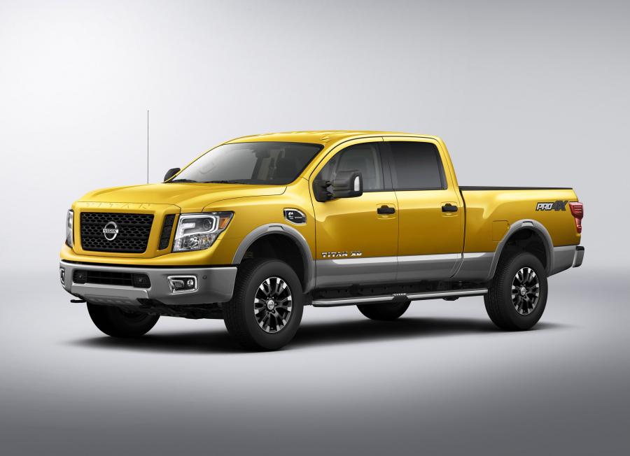  Nissan Titan XD PRO-4X Crew Cab 2015 года  (фото 7 из 39)
